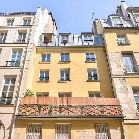 Apartment Exquisite And Spacious *